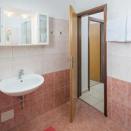 Appartement Mugeba Ii *